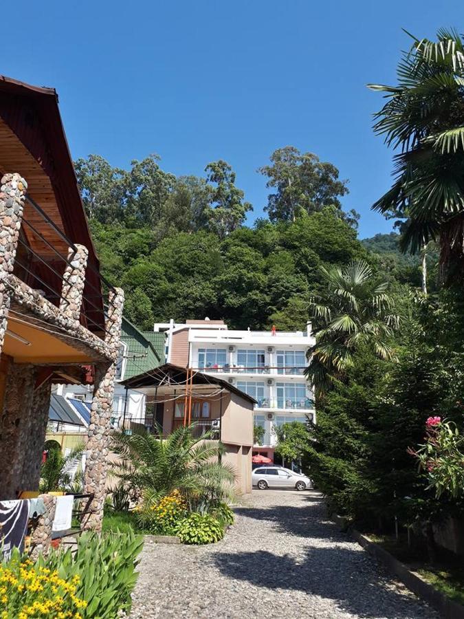 Hotel Del Mar Kvariati Esterno foto