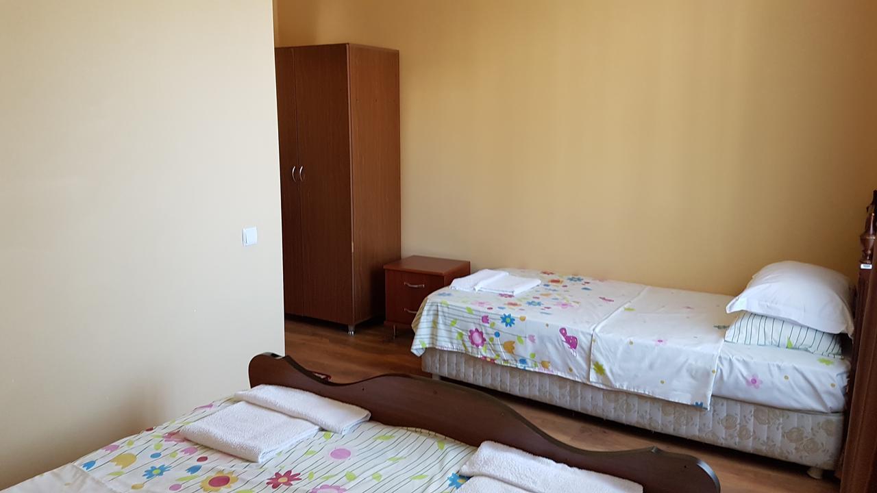 Hotel Del Mar Kvariati Esterno foto