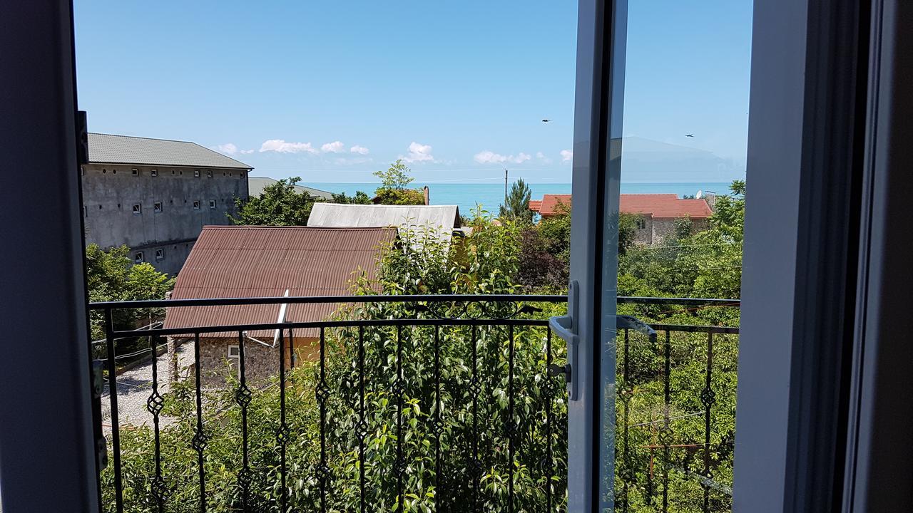 Hotel Del Mar Kvariati Esterno foto