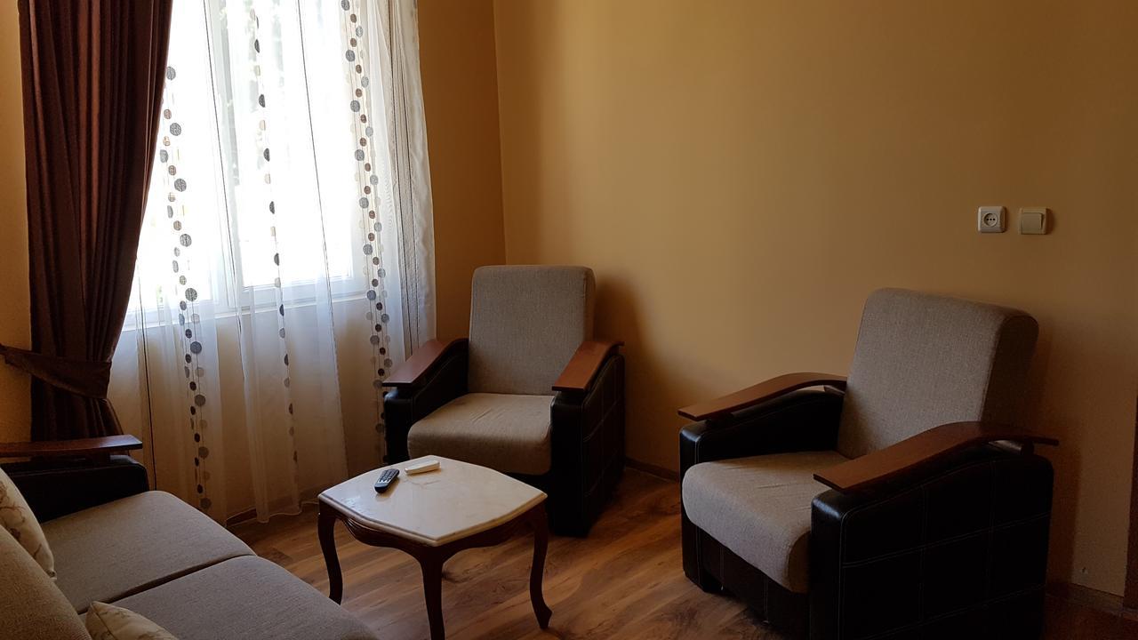 Hotel Del Mar Kvariati Esterno foto