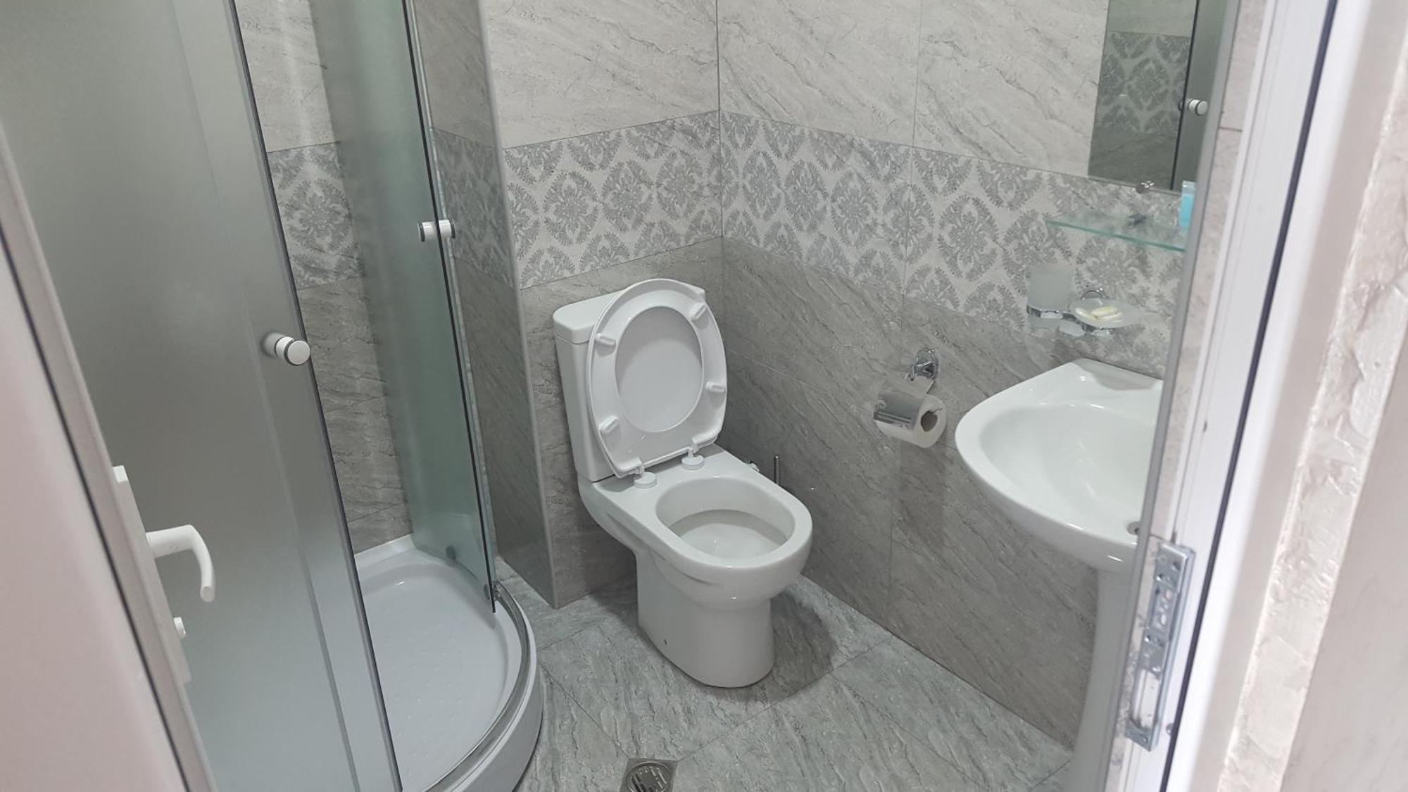 Hotel Del Mar Kvariati Esterno foto